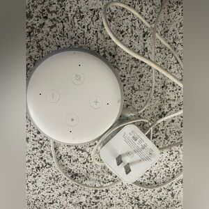 Amazon echo dot 3rd generation smart speaker